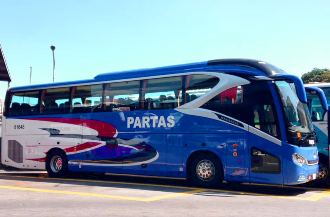 PARTAS gets new buses, the Golden Dragon Navigator - Transport.PH